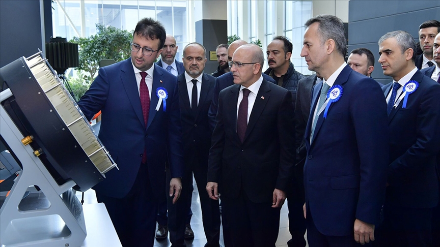 Hazine ve Maliye Bakanı Mehmet Şimşek, ASELSAN’ı ziyaret etti